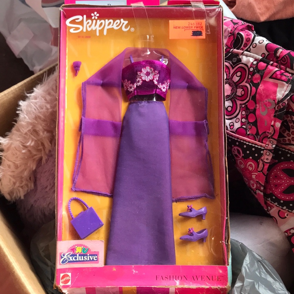 Skipper Barbie Purple Prom Dress Outfit- Toys R Us Exclusive Fashion Avenue-